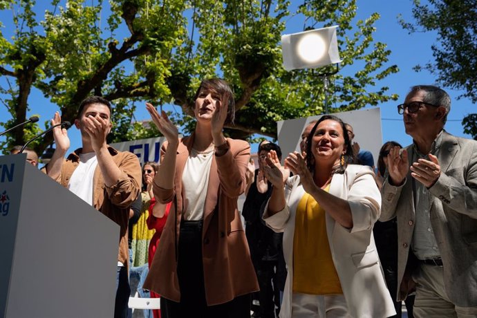 La portavoz nacional del BNG, Ana Pontón, y la candidata Ana Miranda, durante un acto este sábado.