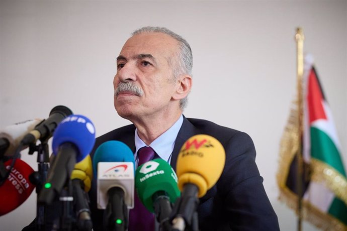 El embajador de Palestina en España, Husni Abdel Wahed, durante una rueda de prensa en la Embajada de Palestina en Madrid, a 28 de mayo de 2024, en Madrid (España). 