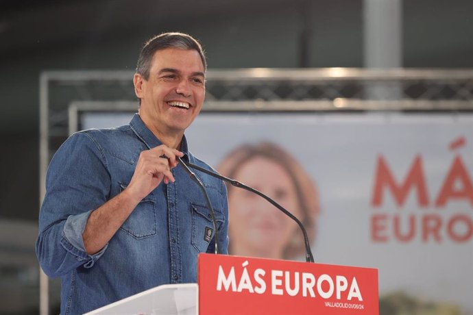 El secretario general y presidente del Gobierno, Pedro Sánchez, interviene durante un acto de campaña del PSOE, en la Feria de Muestras de Valladolid, a 1 de junio de 2024, en Valladolid, Castilla y León (España).