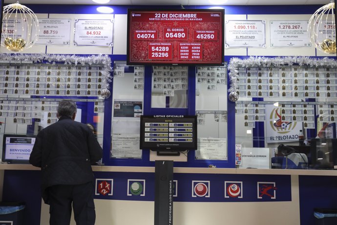 La administración situada en el Centro Comercial Carrefour El Pinar, en Las Rozas de Madrid, Madrid 