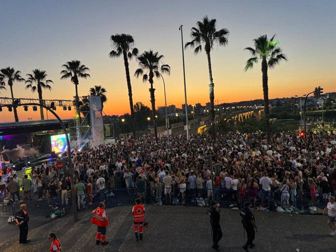 Efectivos de Cruz Roja en L@s Palom@s de Badajoz
