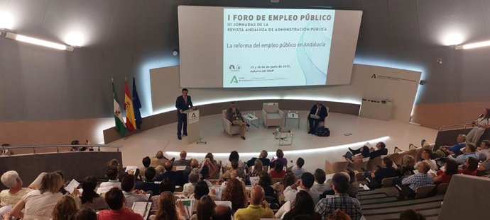 Imagen de la primera edición del foro