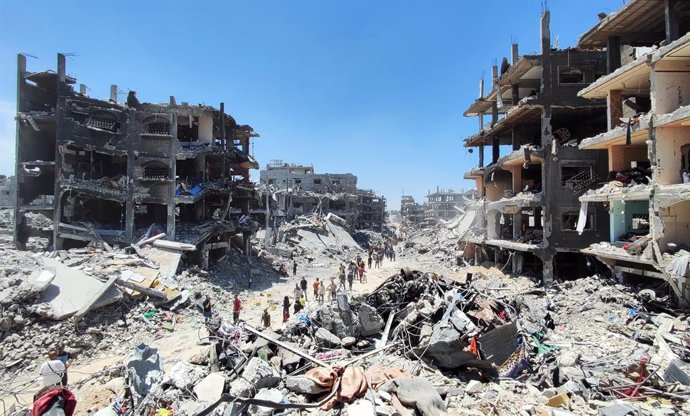 31 May 2024, Palestinian Territories, Gaza City: Palestinians return to their homes following the withdrawal of the Israeli army from the Jabalia area in the northern Gaza Strip, where ground attacks continued for nearly three weeks. Photo: Khaled Daoud/A