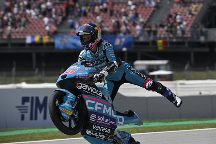 80 ALONSO David (col), CFMoto Aspar Team, CF Moto Moto3, action, celebrating his win during the 2024 Moto 3 Grand Premi Monster Energy de Catalunya, Spanish GP, on the Catalunya circuit of Barcelona, from May 24 to 26, in Spain - Photo Studio Milagro / DP