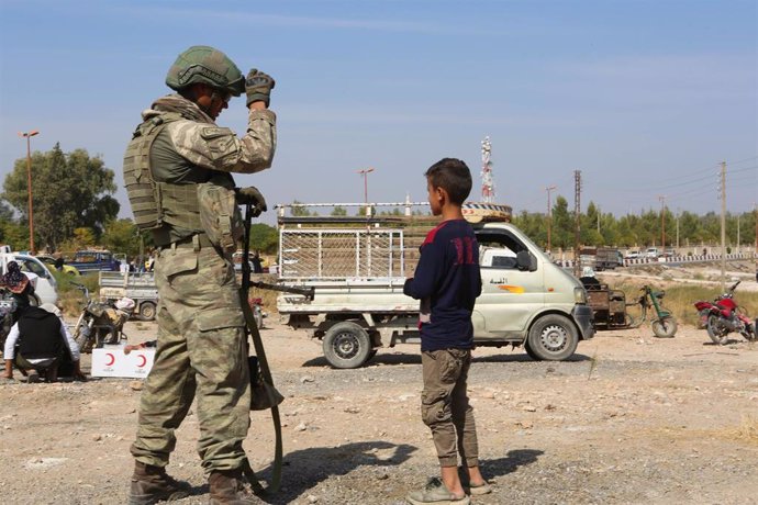 Archivo - Un militar turco en Tal Abiad, en Siria