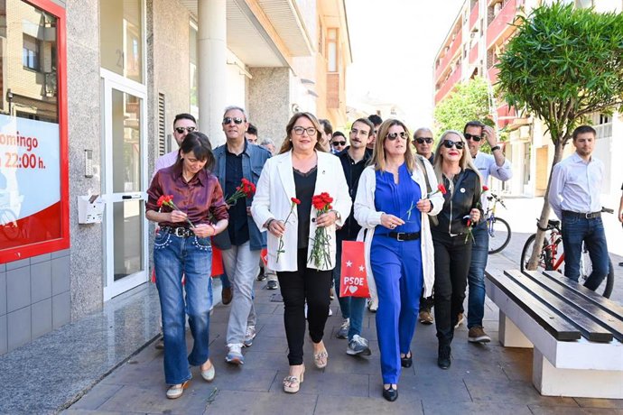 La candidata del PSOE, Rosa Serrano, ha continuado esta domingo su campaña en Utebo