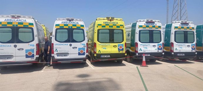 Las nuevas ambulancias han comenzado a funcionar este sábado.