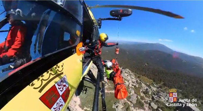 Rescate de un senderista en los Siete Picos (Segovia).