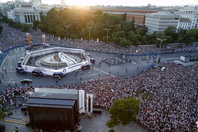 Fiesta del Real Madrid en Cibeles