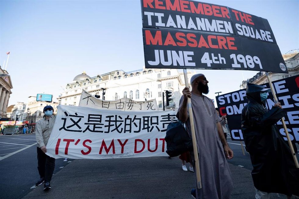 Archivo - Imagen de archivo de una manifestación en Londres para conmemorar el aniversario de la masacre de Tiananmen