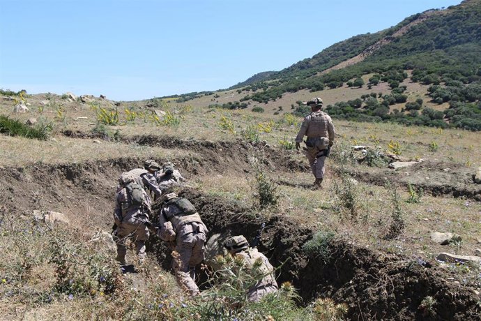 Militares ucranianos recibiendo adiestramiento de la Armada en Cádiz.
