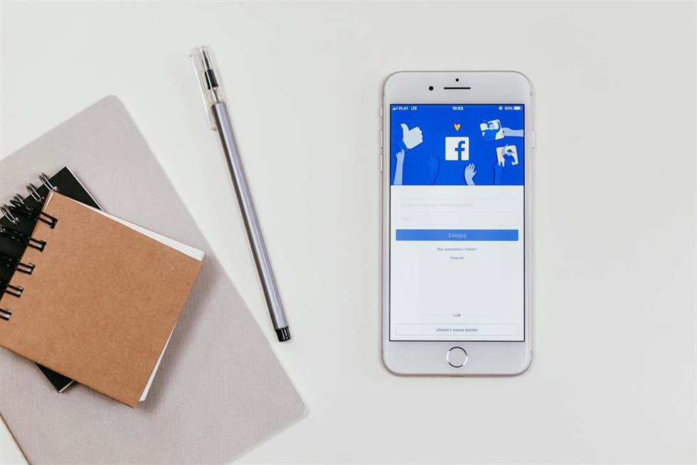 Interfaz de inicio de la aplicación de Facebook