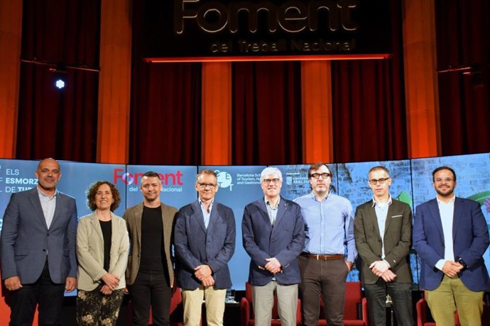 Los participantes en el encuentro.