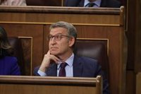 Feijóo ve "política ficción" pensar ahora en una moción de censura pero no la descarta si se da el "contexto adecuado"