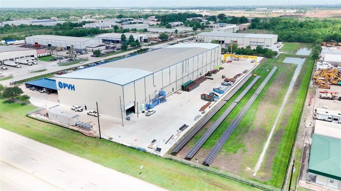 PVH abre una de las mayores fábricas de seguidores solares en EE.UU. Tras una inversión de 28 millones