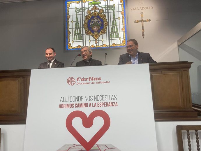 José Colinas (i), Luis Argüello y Guenther Eduardo Boelhoff, en rueda de prensa.