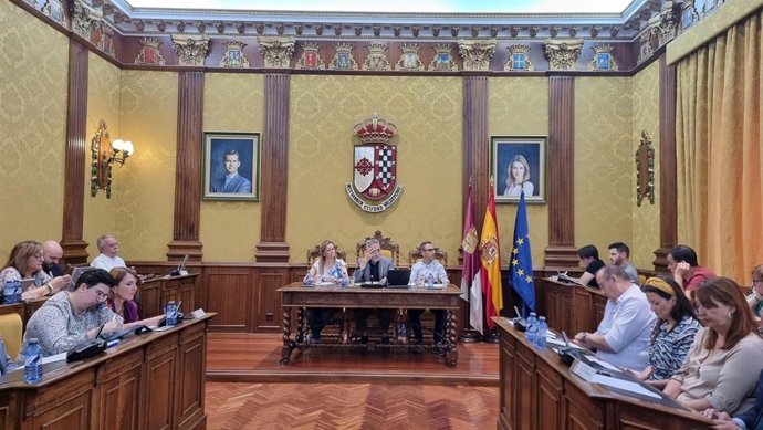 Pleno en el Ayuntamiento de Valdepeñas.