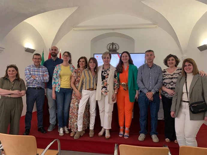 La Diputación de Cáceres lanza un programa piloto para la transformación digital del comercio de Miajadas