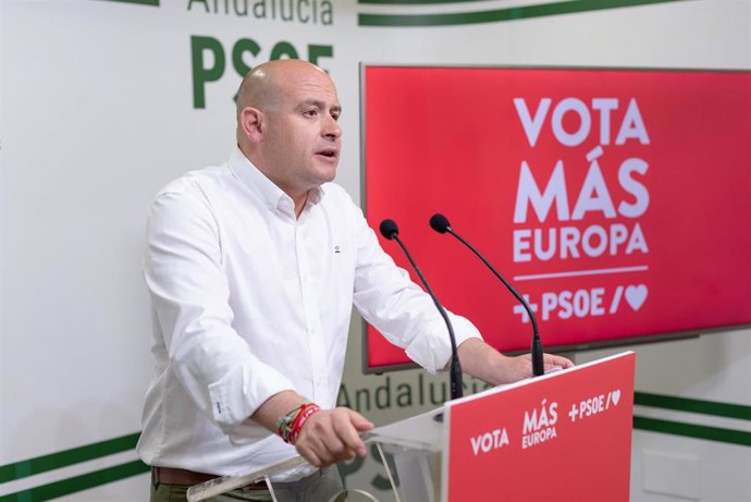 El secretario de Organización del PSOE de Almería, Antonio Martínez Rodríguez.