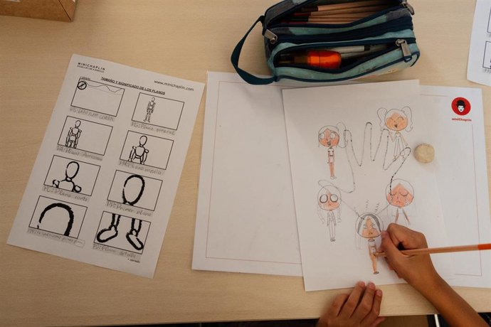 La Térmica pone en marcha campamentos de verano para niños de artes plásticas, audiovisuales y programación de videojuegos.