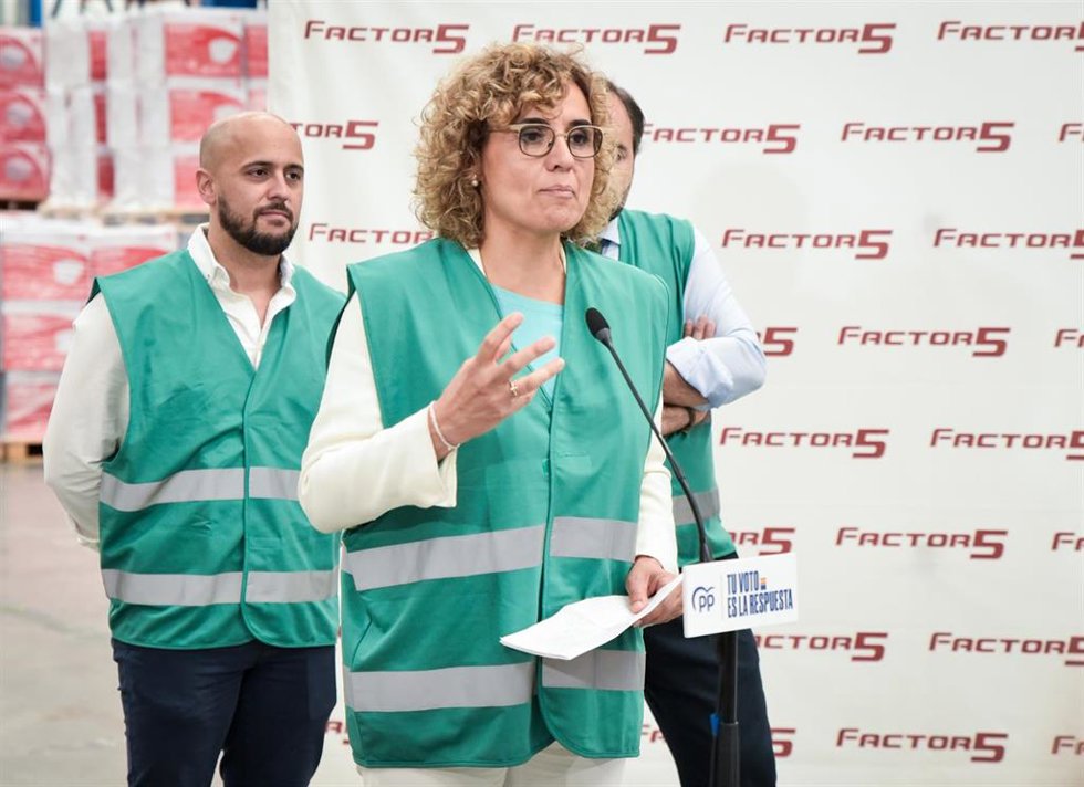 La candidata a las elecciones europeas por el Partido Popular, Dolors Montserrat.