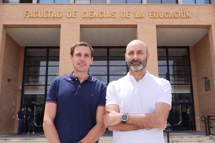 Los investigadores de la Facultad de Ciencias de la Educación de la Universidad de Málaga (UMA) Iván López y Daniel Mayorga, junto a otros expertos de la UGR y la Universidad Complutense de Madrid, participan en el proyecto 'Fit-Person'.