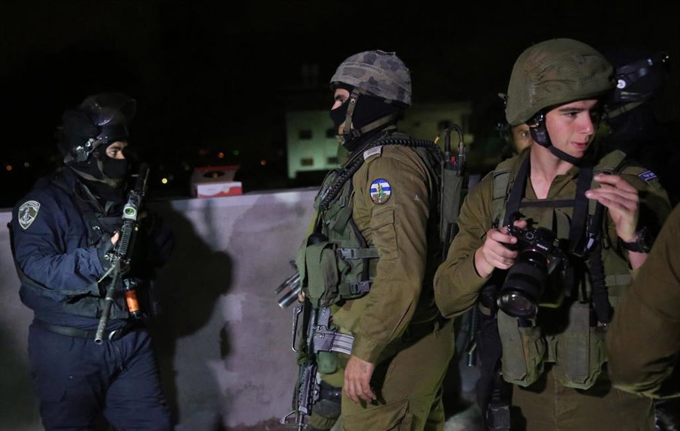 Archivo - Miembros del Ejército israelí cerca de Tulkarem, en Cisjordania