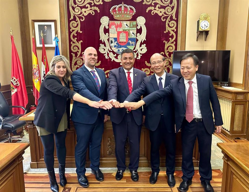 Ávila y la provincia china de Qinghai estrechan lazos de colaboración en un encuentro empresarial.
