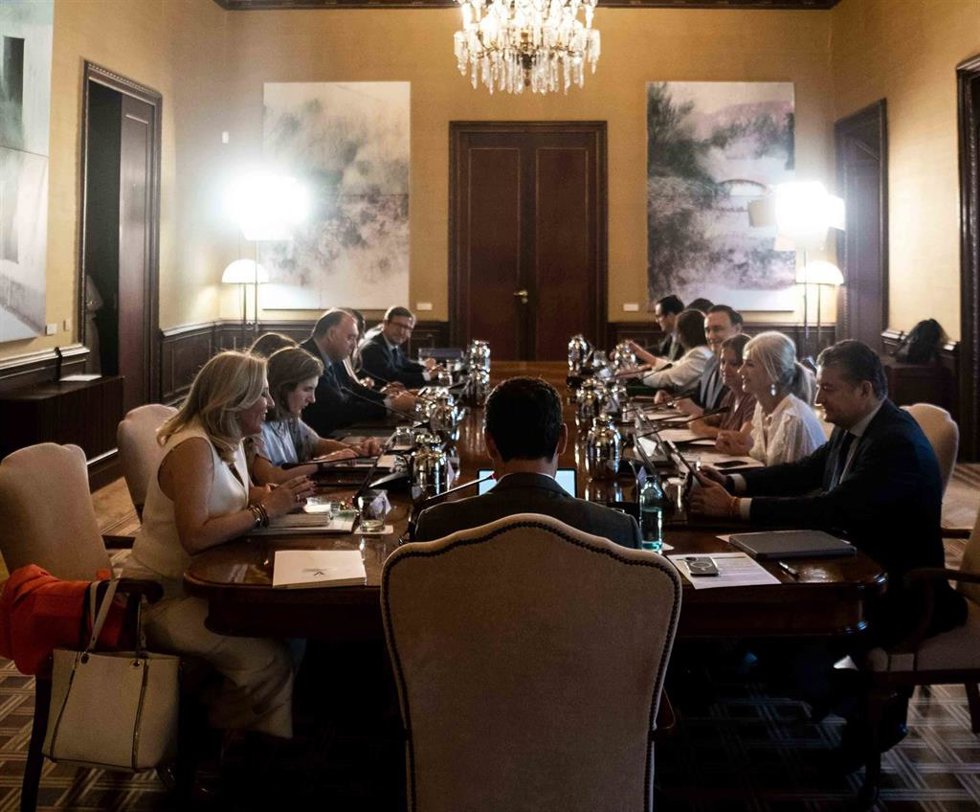 Archivo - Reunión del Consejo de Gobierno andaluz presidido por Juanma Moreno (Foto de archivo).