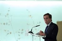 Almeida critica la "hipocresía" de Gobierno con un parking para Hacienda en Bernabéu: "No van a saltarse los trámites"