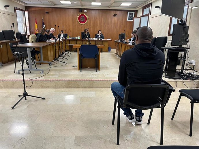 En la Audiencia Provincial, para juicio, el trabajador de una discoteca condenado por la agresión a un cliente.