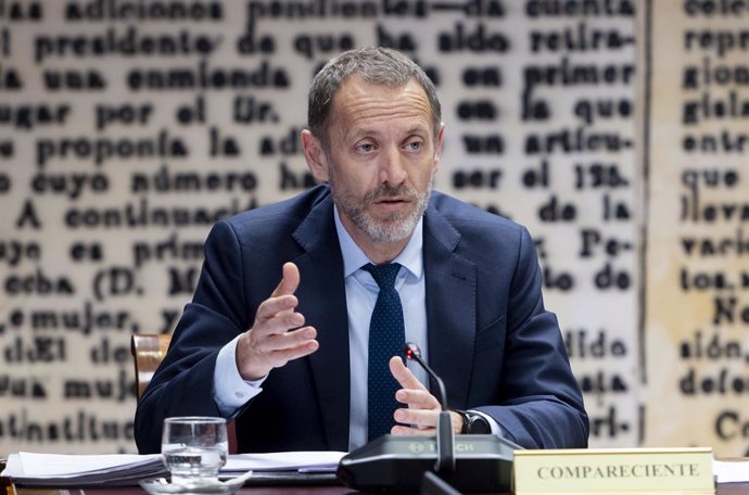 El presidente del Administrador de Infraestructuras Ferroviarias (ADIF), Ángel Contreras Marín, comparece durante la Comisión de Investigación sobre el ‘caso Koldo’, en el Senado, a 4 de junio de 2024, en Madrid (España). 