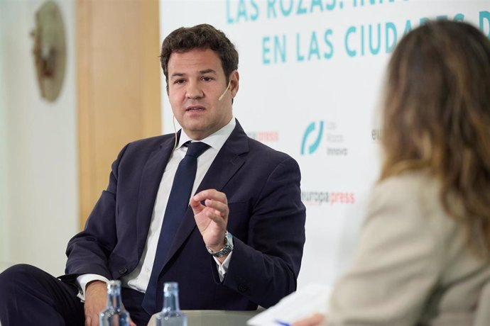 El alcalde de Las Rozas y presidente de Las Rozas Innova, José de la Uz, durante el encuentro informativo organizado por Europa Press, Las Rozas Innova, 'Las Rozas: Innovación y Talento', a 4 de junio de 2024, en Madrid (España).