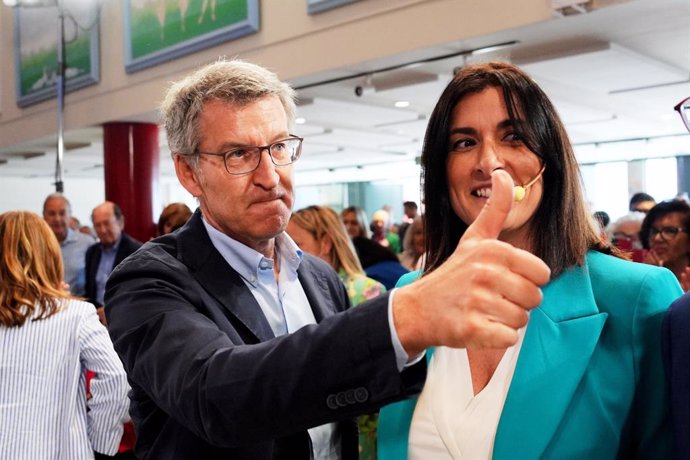 Alberto Núñez Feijóo y Gema Igual, en un acto del PP por las elecciones europeas del 9J en Santander