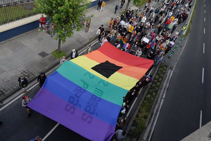 Archivo - Concentración contra agresiones LGTBfóbicas, a 9 de julio de 2021, en A Coruña.