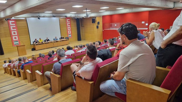 Asamblea para ratificar el acuerdo del convenio colectivo de la antigua Rober