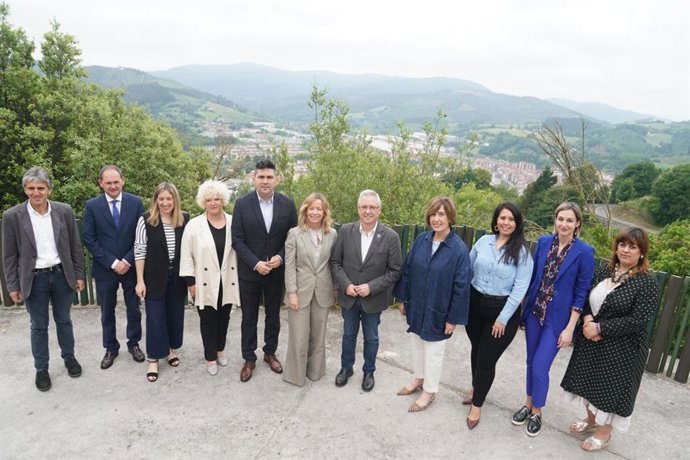 El Consejo de Gobierno Foral celebra su sesión itinerante en el Centro de Interpretación de La Antigua de Zumarraga