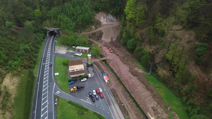 Corte de tráfico en la N-121-A este lunes debido a las obras de duplicación del túnel de Belate