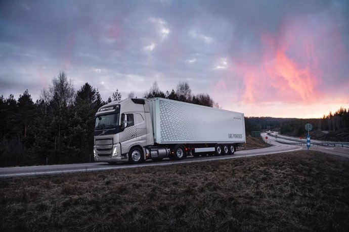 Volvo FH gas powered truck equipped with a Westport LNG HPDI fuel system