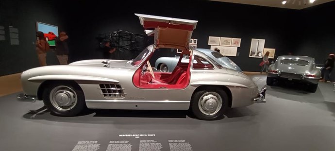 Archivo - Exposición de coches 'Motion. Autos, Art, Architecture' (08.04.2022 - 18.09.2022) en el Museo Guggenheim Bilbao