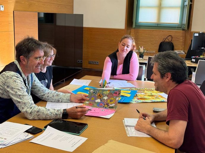 Reunión del Jurado de los premios XXIII del Concurso Literario 'El cuento ilustrado 2024'.