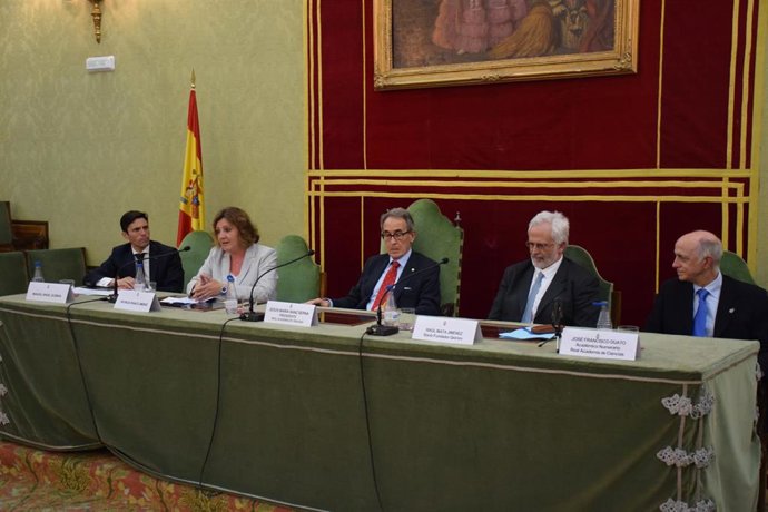 Presentación del proyecto Qsimov en la Real Academia de Ciencias Exactas, Físicas y Naturales en Madrid.
