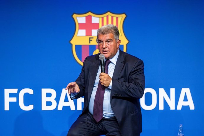 Archivo - Joan Laporta, President of FC Barcelona, attenda his press conference about Negreira Case at Spotify Camp Nou stadium on april 17, 2023, in Barcelona, Spain.