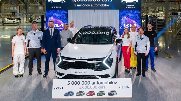 Economía/Motor.- La fábrica europea de Kia alcanza el récord de producción de cinco millones de coches