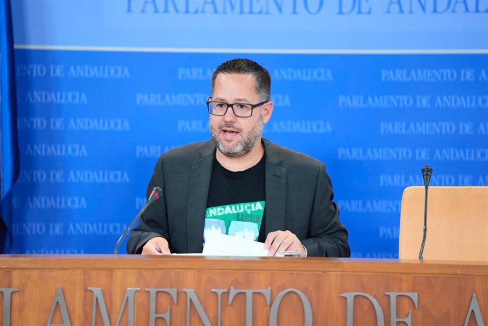 El portavoz de Adelante Andalucía, José Ignacio García, este miércoles en rueda de prensa.