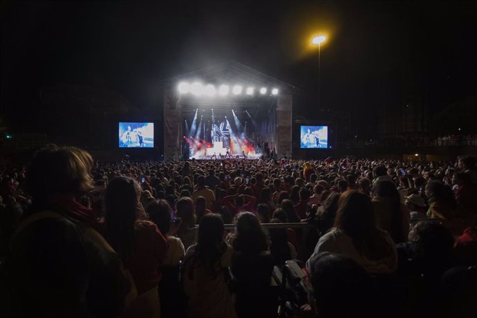 Archivo - Imagen de archivo de un concierto en la Plaza de los Fueros durante los Sanfermines de 2023 - Ayuntamiento de Pamplona/Edgar Gutierrez