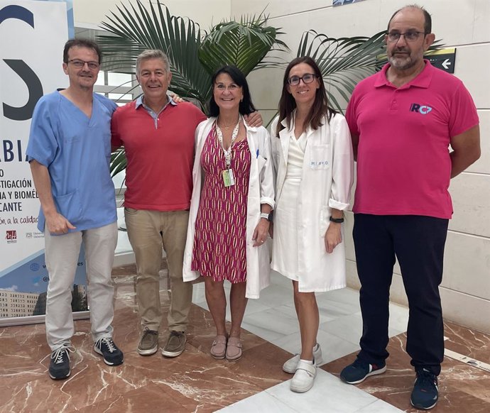 El nadador Jorge Crivillés unirà nadant les illes de Tabarca i Benidorm per la investigació contra leucèmia pediàtrica en Isabial