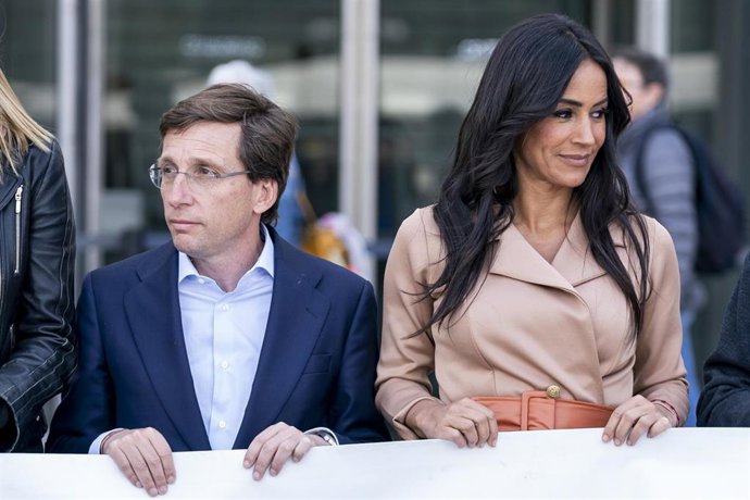 Archivo - El alcalde de Madrid, José Luis Martínez-Almeida, y la exvicealcaldesa de la capital, Begoña Villacís