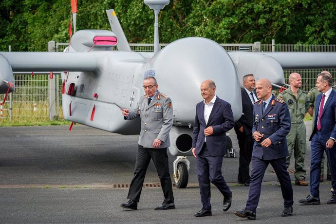 Visita del canciller de Alemania, Olaf Scholz, a la Feria Aeronáutica Internacional