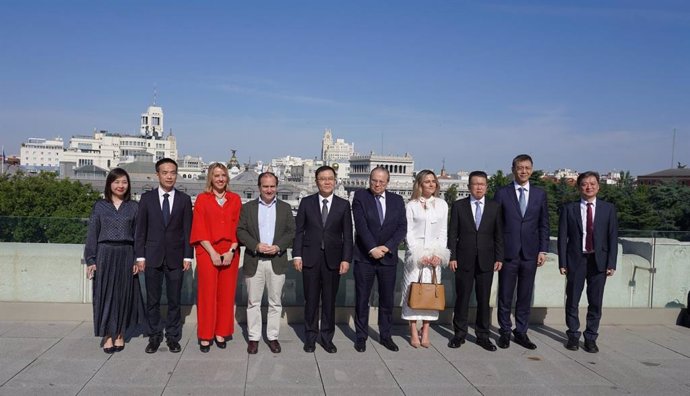 Madrid y la ciudad china de Shenzhen se interesan por abrir un espacio de colaboración económica, turística y cultural